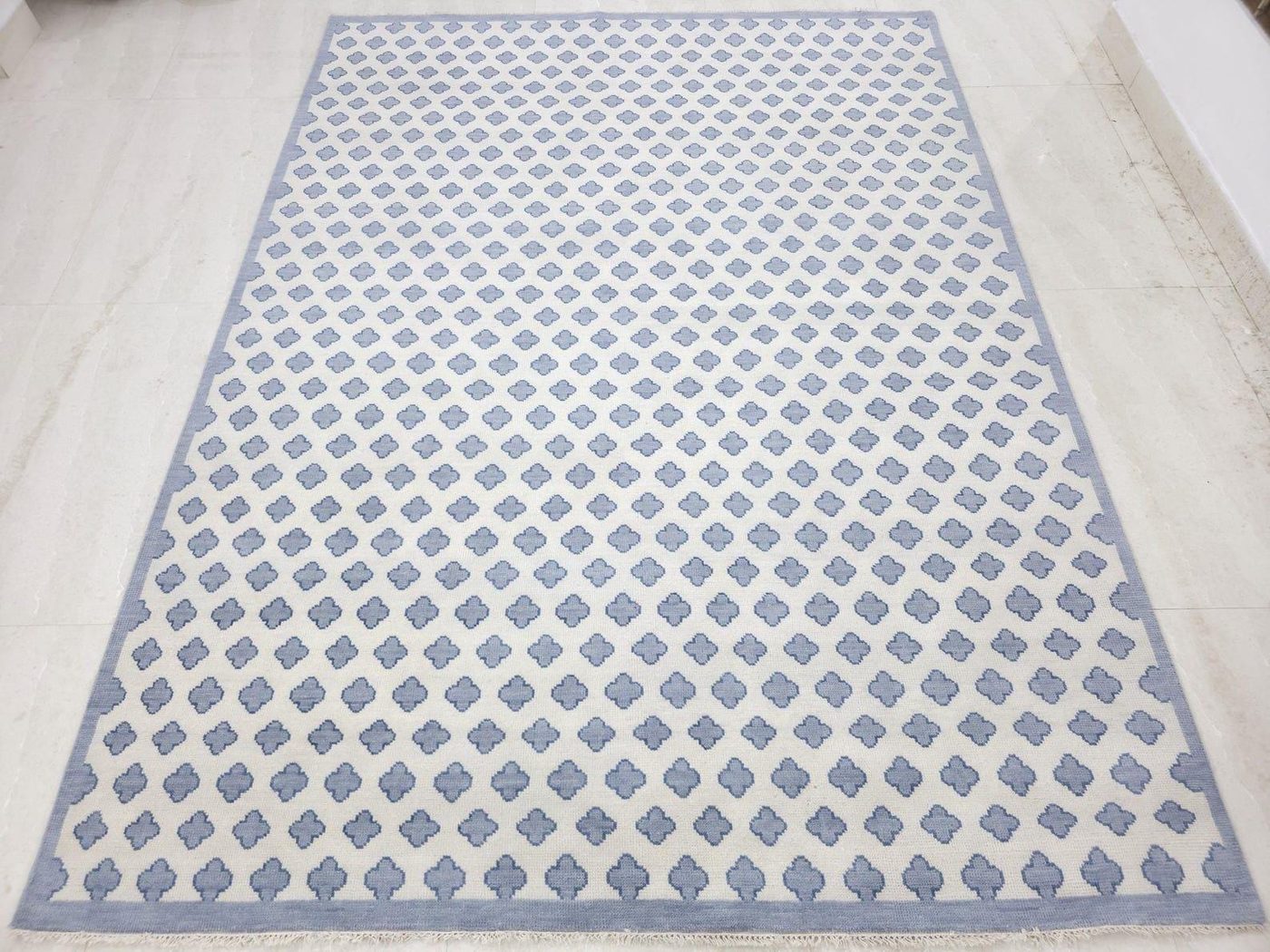Hand-Knotted Trellis Rug in Ivory & Dusty Blue